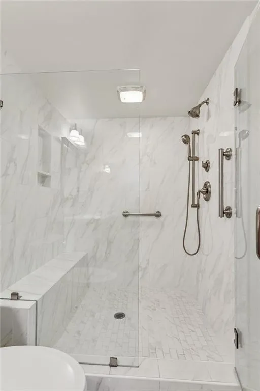 5460 E Idlewood Lane, Atlanta, Georgia 30327, 6 Bedrooms Bedrooms, ,4 BathroomsBathrooms,Residential,For Sale,5460 E Idlewood Lane,7678353