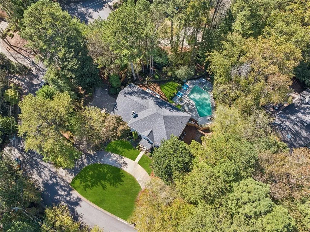 5460 E Idlewood Lane, Atlanta, Georgia 30327, 6 Bedrooms Bedrooms, ,4 BathroomsBathrooms,Residential,For Sale,5460 E Idlewood Lane,7678353