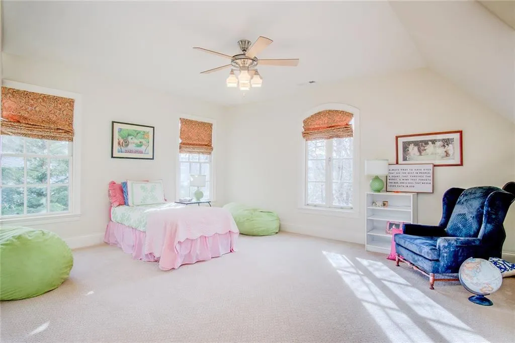 440 Brookfield Drive, Atlanta, Georgia 30342, 5 Bedrooms Bedrooms, ,4 BathroomsBathrooms,Residential,Sold,440 Brookfield Drive,5957813