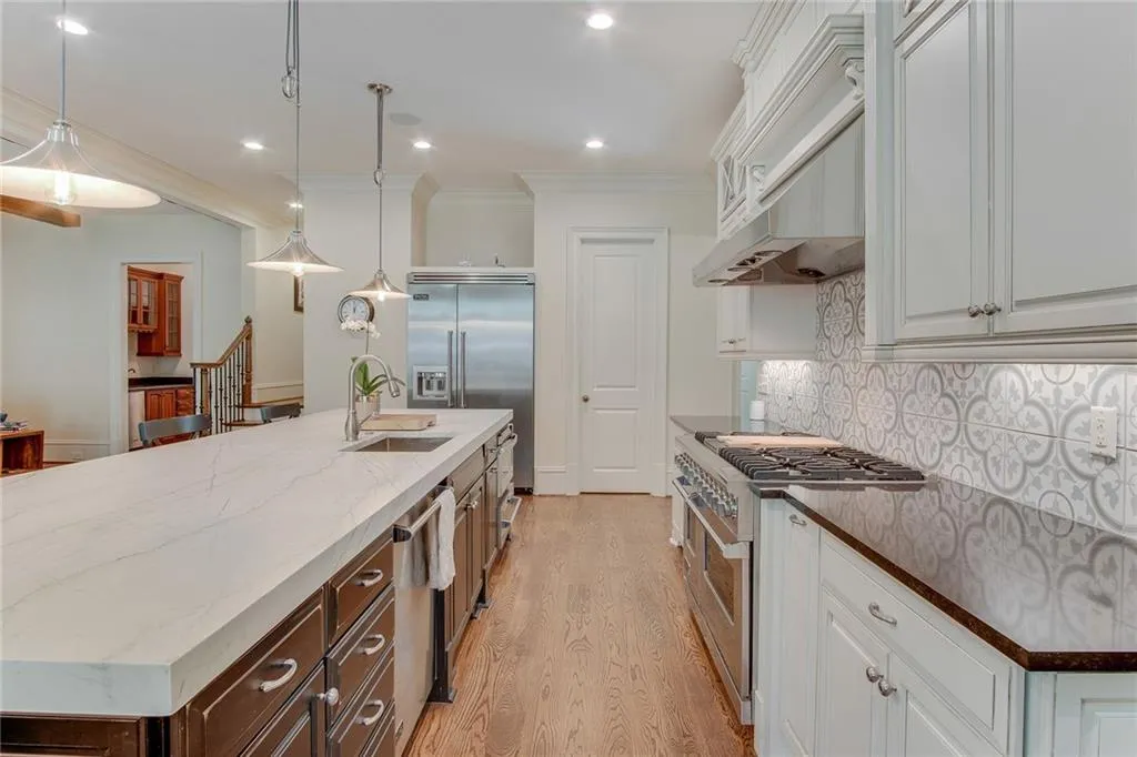 440 Brookfield Drive, Atlanta, Georgia 30342, 5 Bedrooms Bedrooms, ,4 BathroomsBathrooms,Residential,Sold,440 Brookfield Drive,5957813