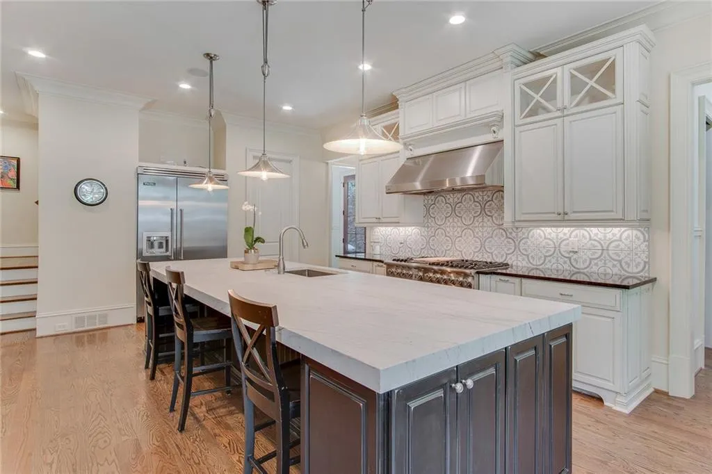 440 Brookfield Drive, Atlanta, Georgia 30342, 5 Bedrooms Bedrooms, ,4 BathroomsBathrooms,Residential,Sold,440 Brookfield Drive,5957813