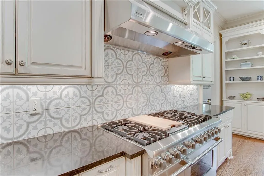 440 Brookfield Drive, Atlanta, Georgia 30342, 5 Bedrooms Bedrooms, ,4 BathroomsBathrooms,Residential,Sold,440 Brookfield Drive,5957813