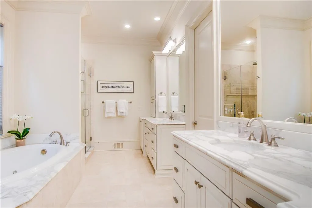 440 Brookfield Drive, Atlanta, Georgia 30342, 5 Bedrooms Bedrooms, ,4 BathroomsBathrooms,Residential,Sold,440 Brookfield Drive,5957813
