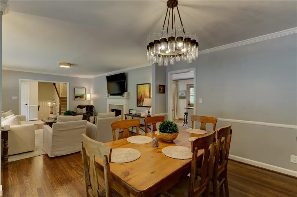 870 Starlight Drive, Sandy Springs, Georgia 30342, 4 Bedrooms Bedrooms, ,3 BathroomsBathrooms,Residential,For Sale,870 Starlight Drive,7747579