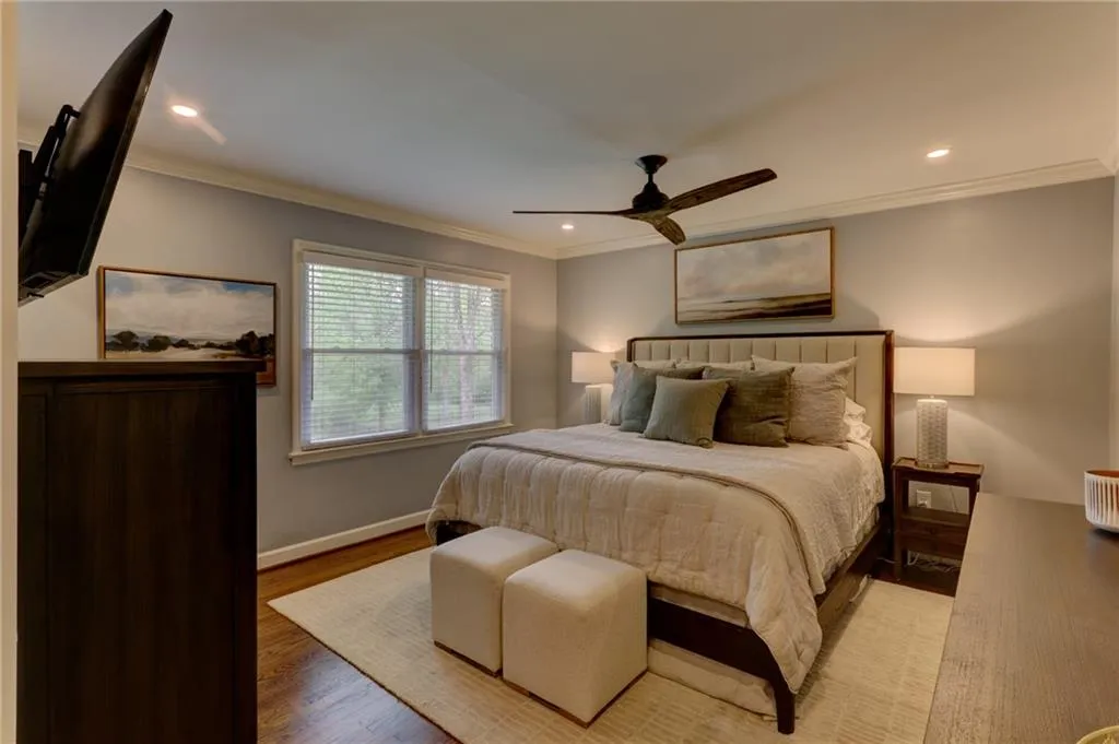 870 Starlight Drive, Sandy Springs, Georgia 30342, 4 Bedrooms Bedrooms, ,3 BathroomsBathrooms,Residential,For Sale,870 Starlight Drive,7747579