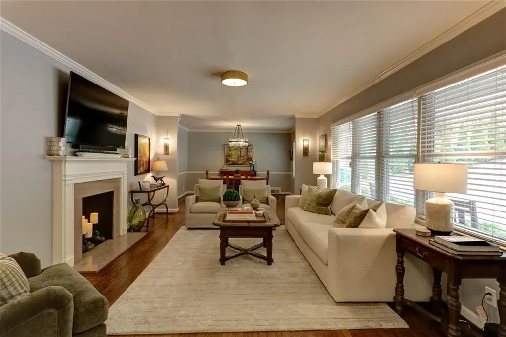 870 Starlight Drive, Sandy Springs, Georgia 30342, 4 Bedrooms Bedrooms, ,3 BathroomsBathrooms,Residential,For Sale,870 Starlight Drive,7747579