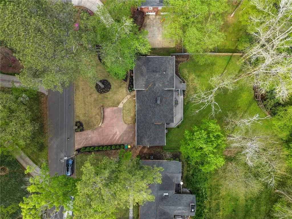 870 Starlight Drive, Sandy Springs, Georgia 30342, 4 Bedrooms Bedrooms, ,3 BathroomsBathrooms,Residential,For Sale,870 Starlight Drive,7747579