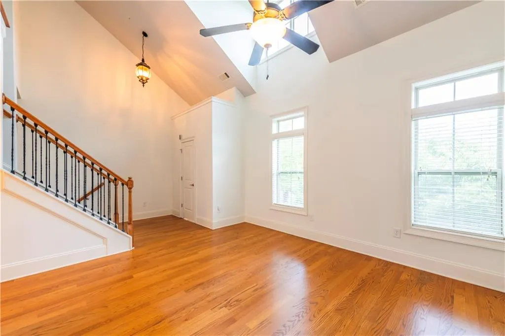 879 Perennial Drive Unit 112, Atlanta, Georgia 30328, 2 Bedrooms Bedrooms, ,2 BathroomsBathrooms,Residential,Sold,879 Perennial Drive Unit 112,7406644