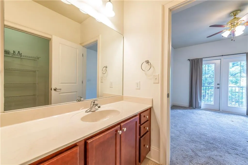 879 Perennial Drive Unit 112, Atlanta, Georgia 30328, 2 Bedrooms Bedrooms, ,2 BathroomsBathrooms,Residential,Sold,879 Perennial Drive Unit 112,7406644