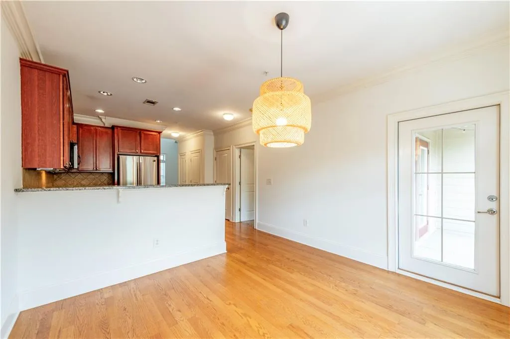 879 Perennial Drive Unit 112, Atlanta, Georgia 30328, 2 Bedrooms Bedrooms, ,2 BathroomsBathrooms,Residential,Sold,879 Perennial Drive Unit 112,7406644