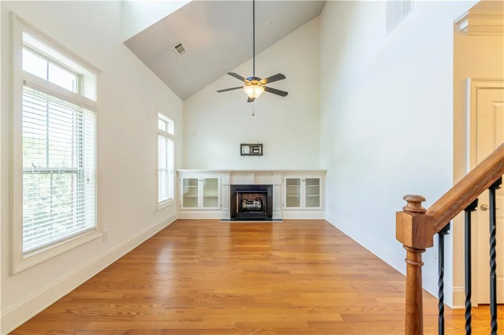 879 Perennial Drive Unit 112, Atlanta, Georgia 30328, 2 Bedrooms Bedrooms, ,2 BathroomsBathrooms,Residential,Sold,879 Perennial Drive Unit 112,7406644