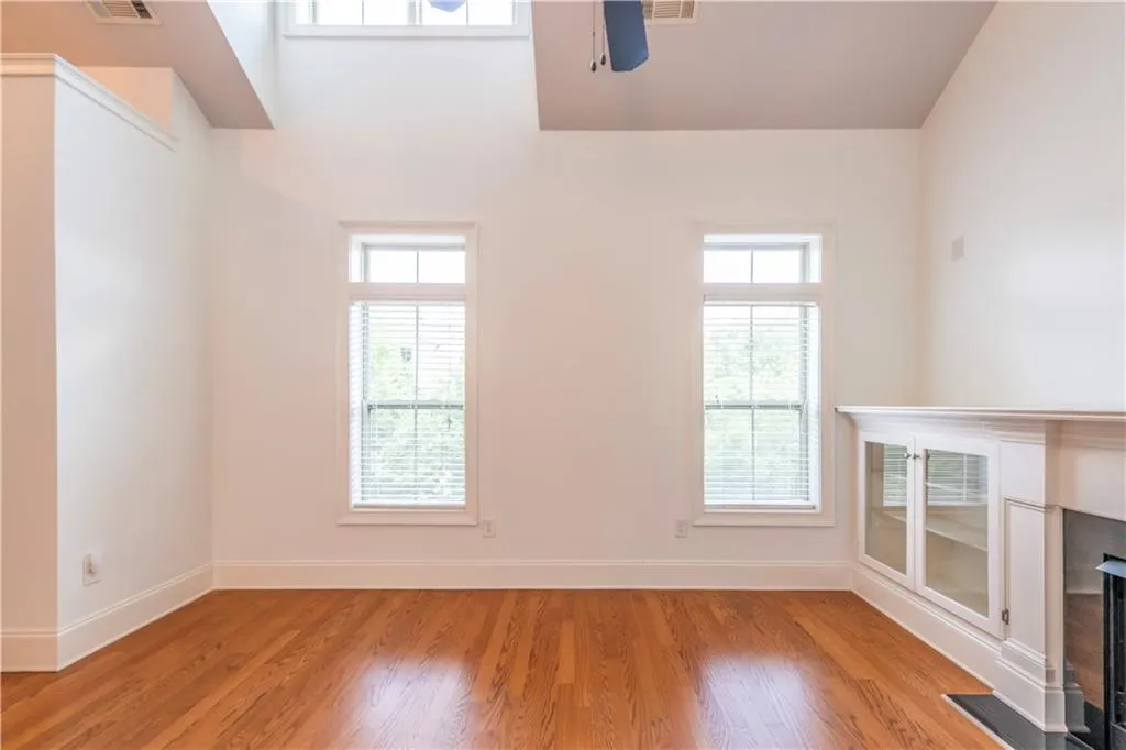 879 Perennial Drive Unit 112, Atlanta, Georgia 30328, 2 Bedrooms Bedrooms, ,2 BathroomsBathrooms,Residential,Sold,879 Perennial Drive Unit 112,7406644