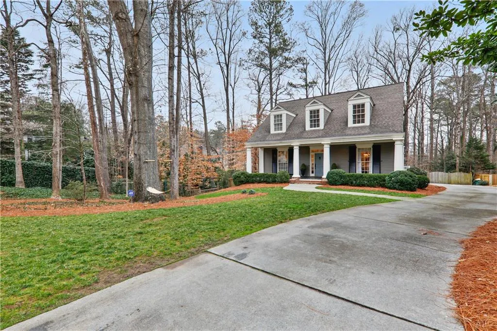 4935 Northway Drive Ne, Sandy Springs, Georgia 30342, 3 Bedrooms Bedrooms, ,2 BathroomsBathrooms,Residential,Sold,4935 Northway Drive Ne,6674968