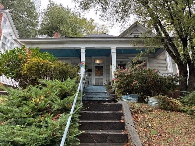 View of front of house featuring a porch