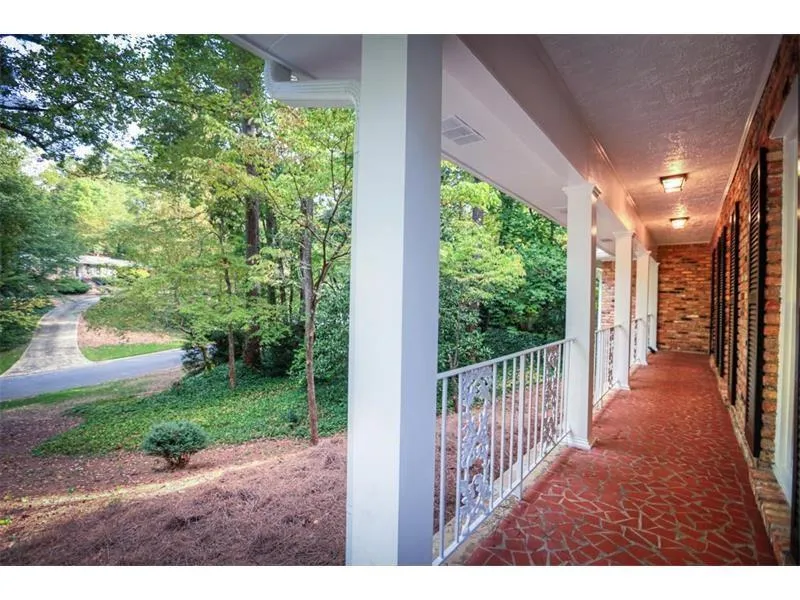 480 Mossyvale Way, Sandy Springs, Georgia 30328, 4 Bedrooms Bedrooms, ,2 BathroomsBathrooms,Residential,Sold,480 Mossyvale Way,5844030