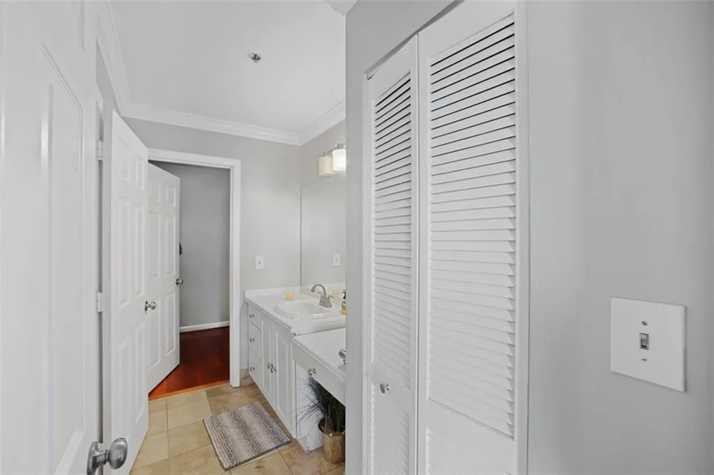 795 Hammond Drive Unit 2201, Atlanta, Georgia 30328, 2 Bedrooms Bedrooms, ,2 BathroomsBathrooms,Residential,Sold,795 Hammond Drive Unit 2201,7150050