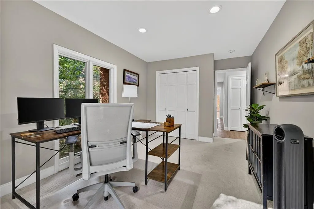 36 Willow Glen Ne, Atlanta, Georgia 30342, 3 Bedrooms Bedrooms, 0 ,3 BathroomsBathrooms,Residential,For Sale,36 Willow Glen Ne,7688679