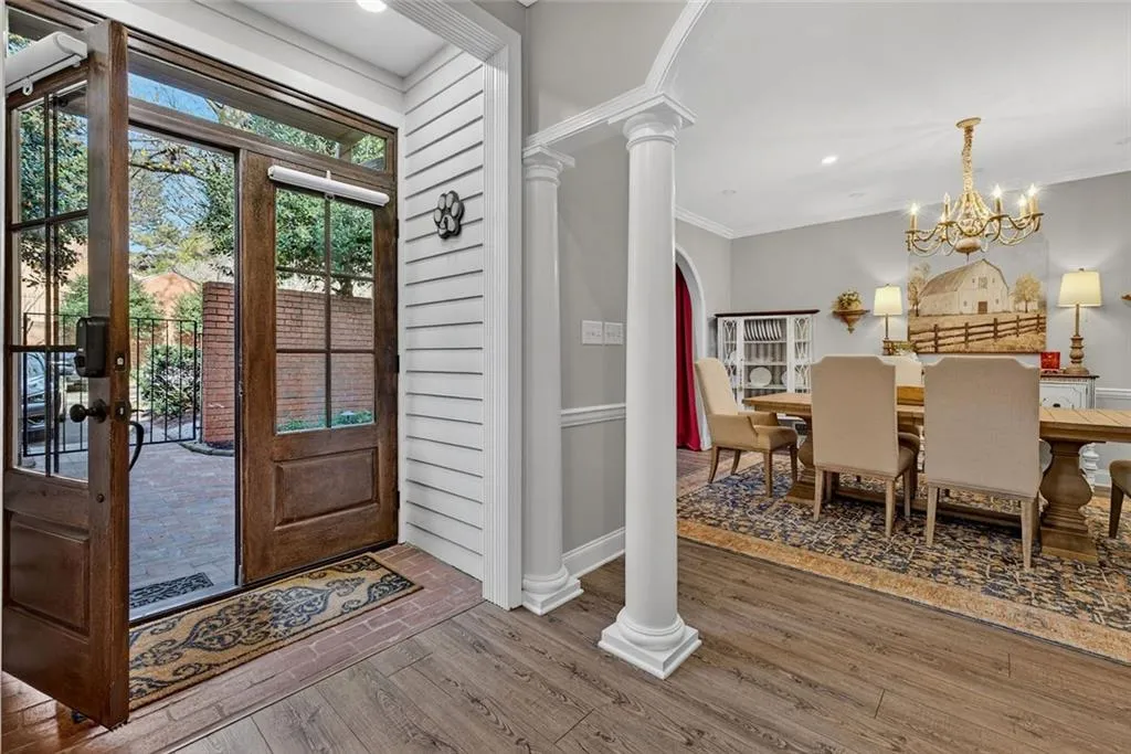 36 Willow Glen Ne, Atlanta, Georgia 30342, 3 Bedrooms Bedrooms, ,3 BathroomsBathrooms,Residential,For Sale,36 Willow Glen Ne,7688679