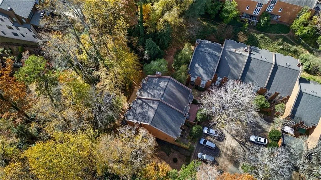 36 Willow Glen Ne, Atlanta, Georgia 30342, 3 Bedrooms Bedrooms, 0 ,3 BathroomsBathrooms,Residential,For Sale,36 Willow Glen Ne,7688679