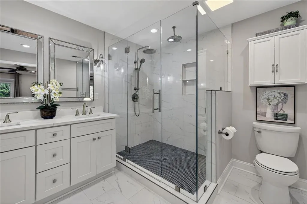 36 Willow Glen Ne, Atlanta, Georgia 30342, 3 Bedrooms Bedrooms, ,3 BathroomsBathrooms,Residential,For Sale,36 Willow Glen Ne,7688679