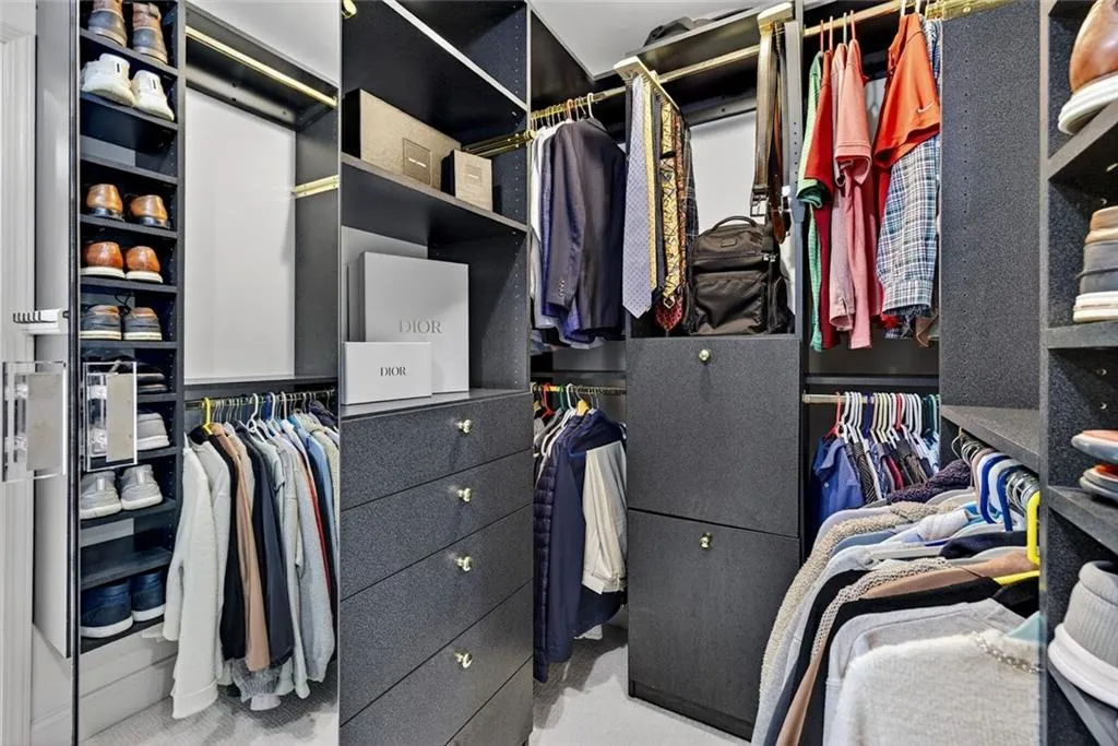 36 Willow Glen Ne, Atlanta, Georgia 30342, 3 Bedrooms Bedrooms, ,3 BathroomsBathrooms,Residential,For Sale,36 Willow Glen Ne,7688679