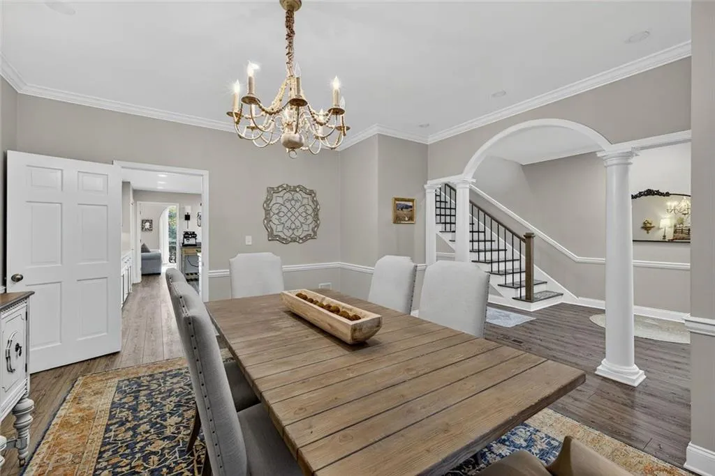 36 Willow Glen Ne, Atlanta, Georgia 30342, 3 Bedrooms Bedrooms, ,3 BathroomsBathrooms,Residential,For Sale,36 Willow Glen Ne,7688679