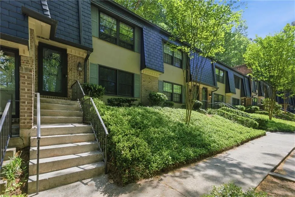 3 Arpege Way Nw, Atlanta, Georgia 30327, 2 Bedrooms Bedrooms, 0 ,2 BathroomsBathrooms,Residential,For Sale,3 Arpege Way Nw,7753698