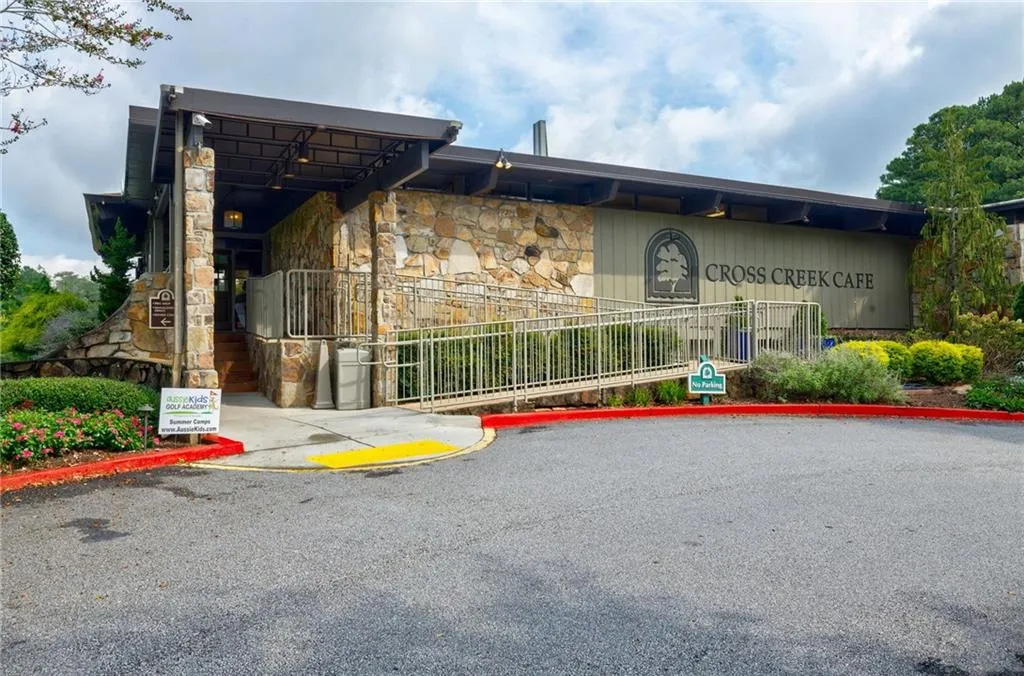 3 Arpege Way Nw, Atlanta, Georgia 30327, 2 Bedrooms Bedrooms, 0 ,2 BathroomsBathrooms,Residential,For Sale,3 Arpege Way Nw,7753698