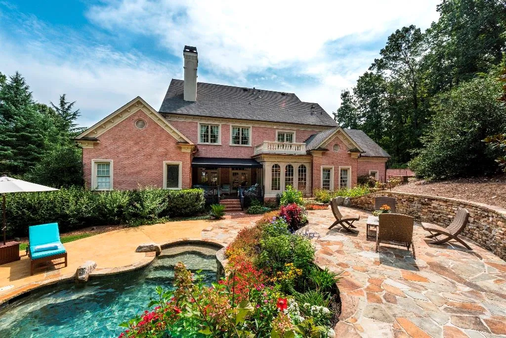 5620 Claire Rose Lane, Sandy Springs, Georgia 30327, 6 Bedrooms Bedrooms, ,5 BathroomsBathrooms,Residential,Sold,5620 Claire Rose Lane,5593133
