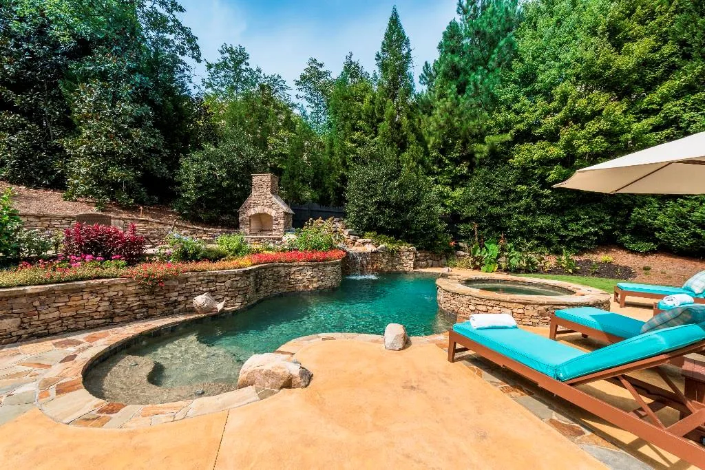 5620 Claire Rose Lane, Sandy Springs, Georgia 30327, 6 Bedrooms Bedrooms, ,5 BathroomsBathrooms,Residential,Sold,5620 Claire Rose Lane,5593133