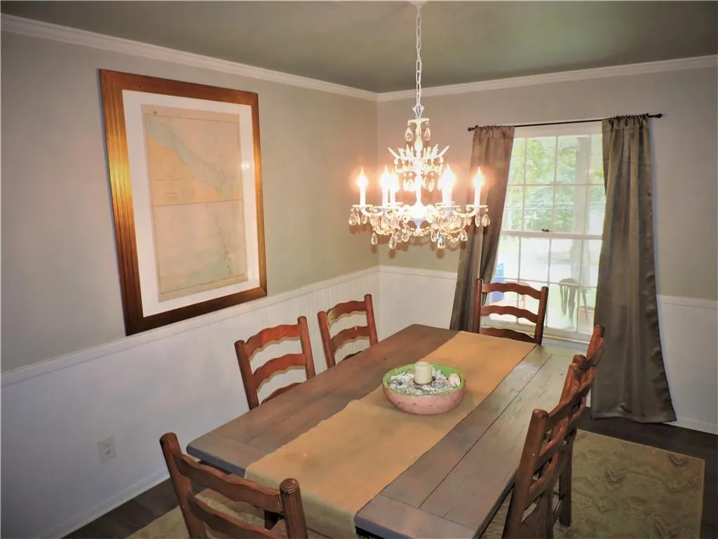 800 Spalding Drive Ne, Atlanta, Georgia 30328, 4 Bedrooms Bedrooms, ,3 BathroomsBathrooms,Residential,Sold,800 Spalding Drive Ne,5900964
