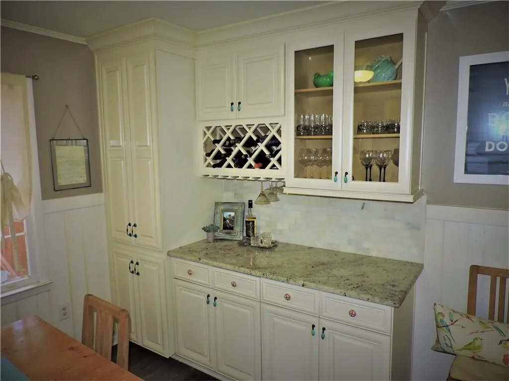 800 Spalding Drive Ne, Atlanta, Georgia 30328, 4 Bedrooms Bedrooms, ,3 BathroomsBathrooms,Residential,Sold,800 Spalding Drive Ne,5900964