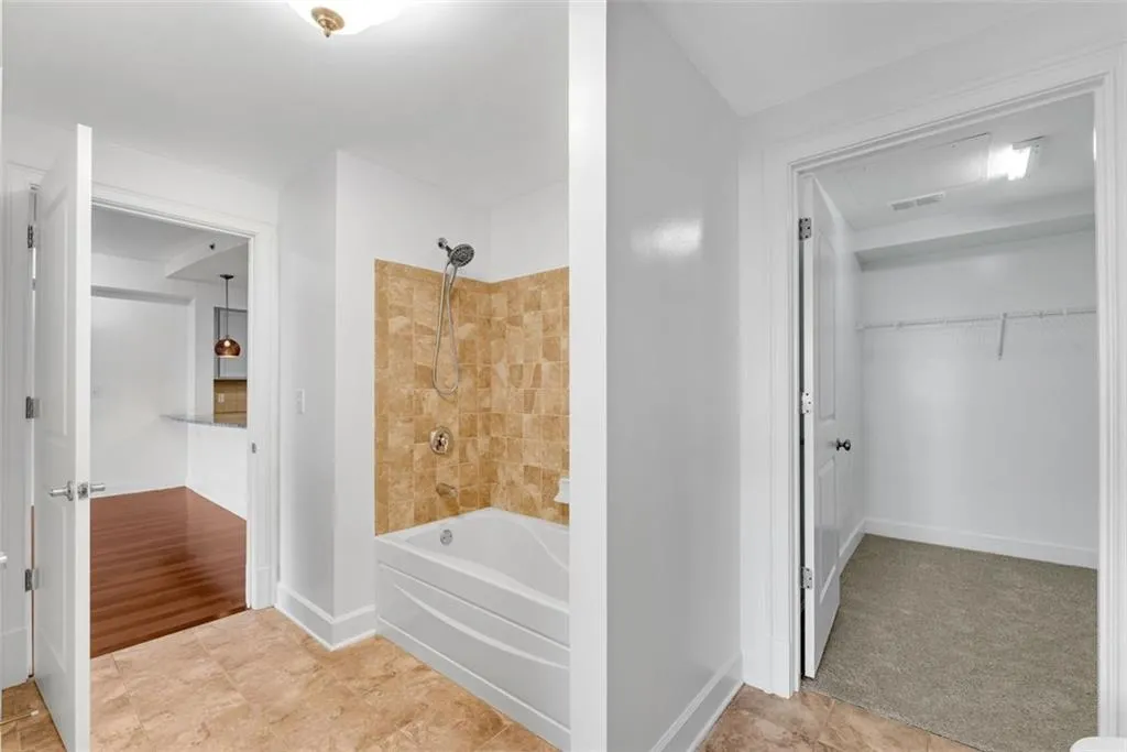 200 River Vista Drive Unit 309, Atlanta, Georgia 30339, 1 Bedroom Bedrooms, ,1 BathroomBathrooms,Residential,Sold,200 River Vista Drive Unit 309,7504942