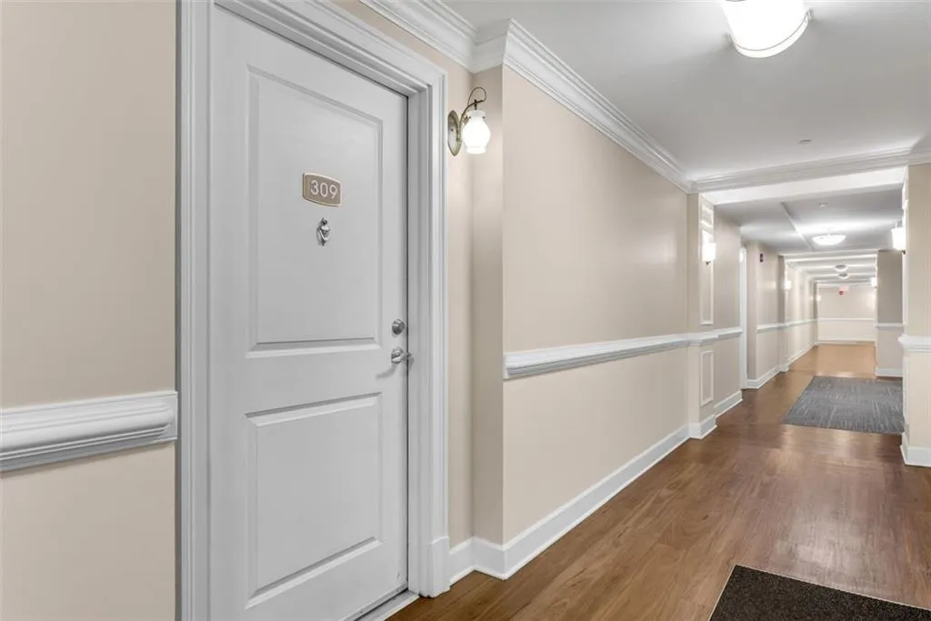 200 River Vista Drive Unit 309, Atlanta, Georgia 30339, 1 Bedroom Bedrooms, ,1 BathroomBathrooms,Residential,Sold,200 River Vista Drive Unit 309,7504942
