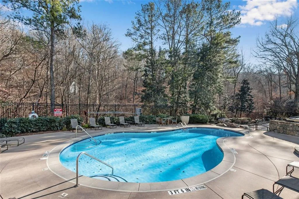 200 River Vista Drive Unit 309, Atlanta, Georgia 30339, 1 Bedroom Bedrooms, ,1 BathroomBathrooms,Residential,Sold,200 River Vista Drive Unit 309,7504942