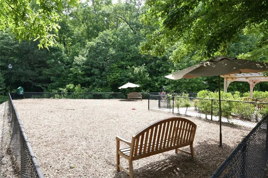 200 River Vista Drive Unit 309, Atlanta, Georgia 30339, 1 Bedroom Bedrooms, ,1 BathroomBathrooms,Residential,Sold,200 River Vista Drive Unit 309,7504942