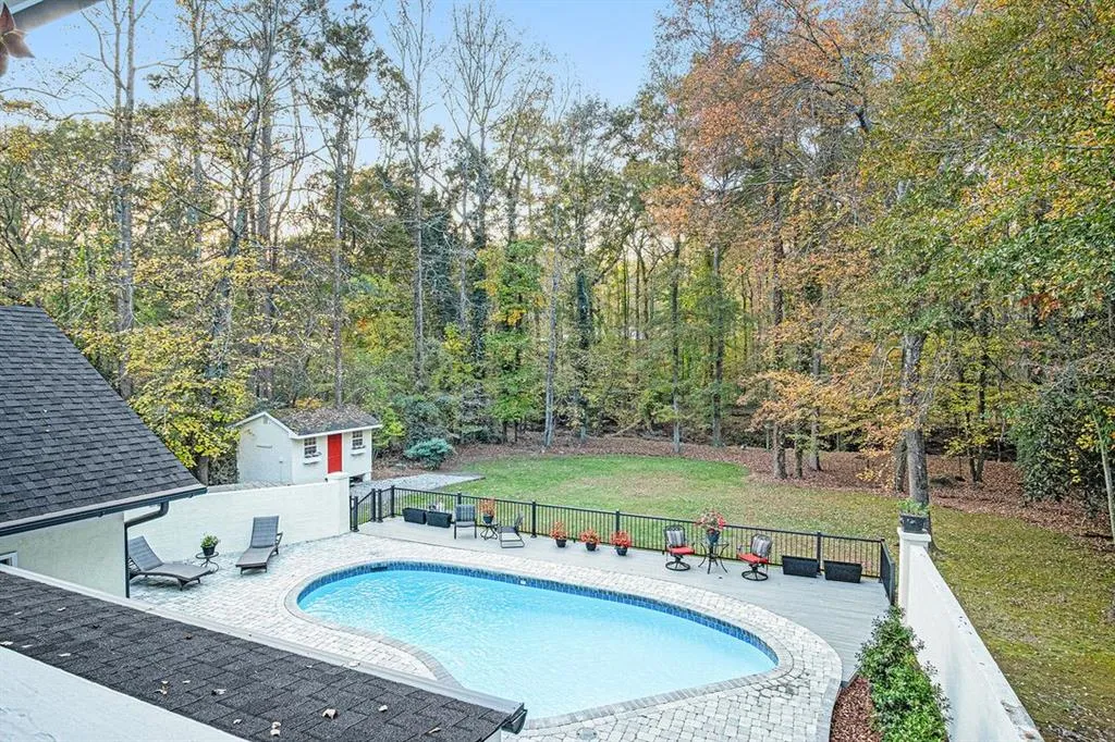 2180 Spalding Drive, Sandy Springs, Georgia 30350, 4 Bedrooms Bedrooms, ,3 BathroomsBathrooms,Residential,Sold,2180 Spalding Drive,6969689