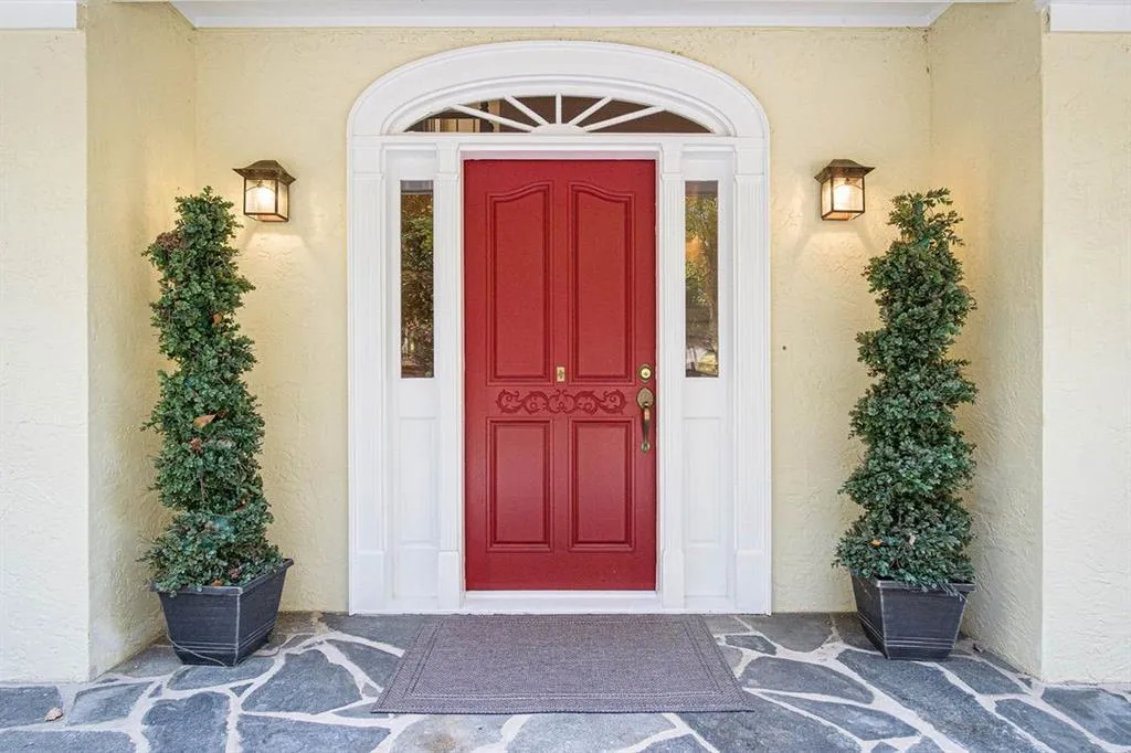 2180 Spalding Drive, Sandy Springs, Georgia 30350, 4 Bedrooms Bedrooms, ,3 BathroomsBathrooms,Residential,Sold,2180 Spalding Drive,6969689