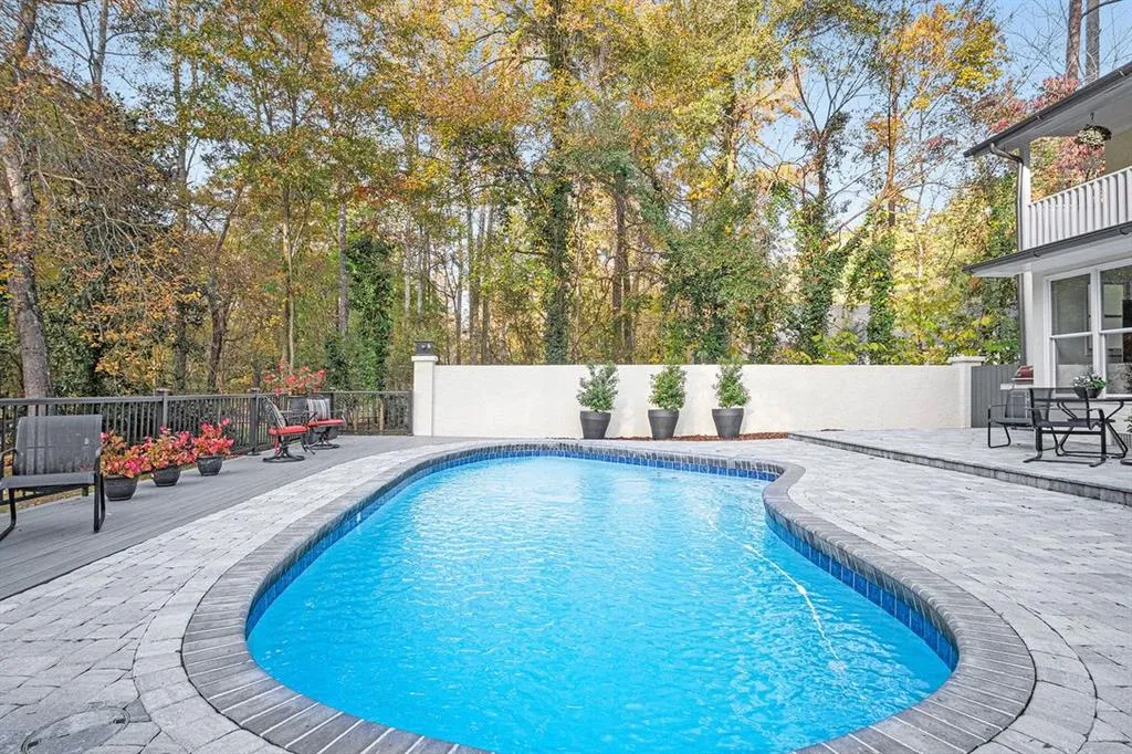 2180 Spalding Drive, Sandy Springs, Georgia 30350, 4 Bedrooms Bedrooms, ,3 BathroomsBathrooms,Residential,Sold,2180 Spalding Drive,6969689