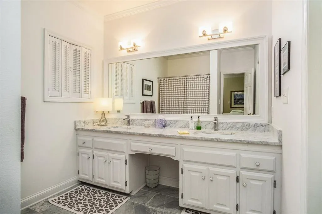 2180 Spalding Drive, Sandy Springs, Georgia 30350, 4 Bedrooms Bedrooms, ,3 BathroomsBathrooms,Residential,Sold,2180 Spalding Drive,6969689