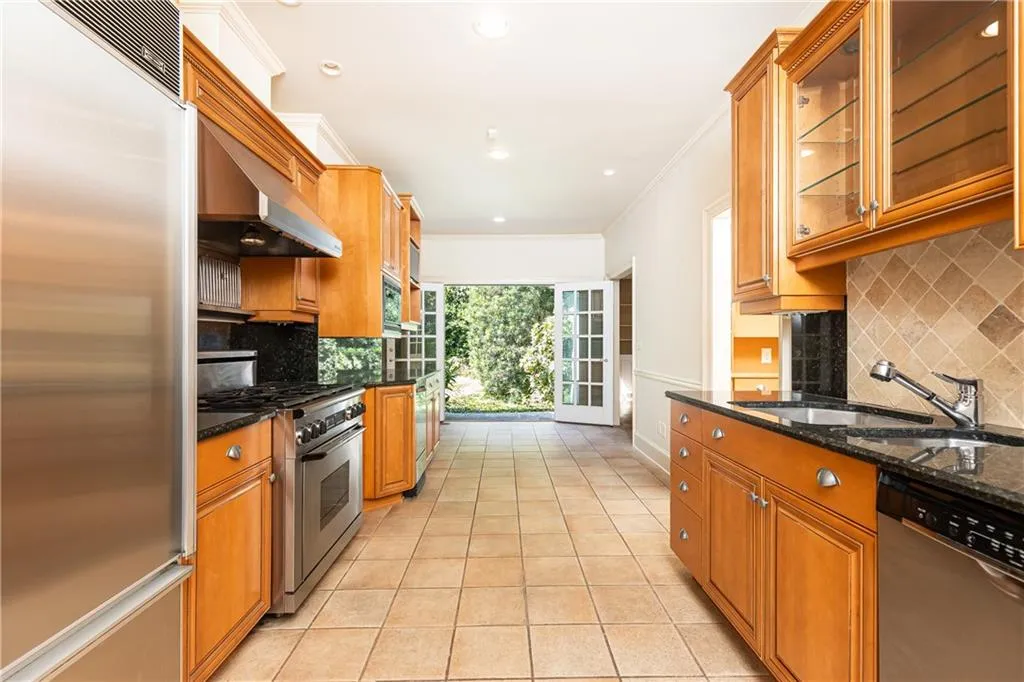 3384 Rilman Road Nw, Atlanta, Georgia 30327, 4 Bedrooms Bedrooms, ,4 BathroomsBathrooms,Residential,For Sale,3384 Rilman Road Nw,7656855