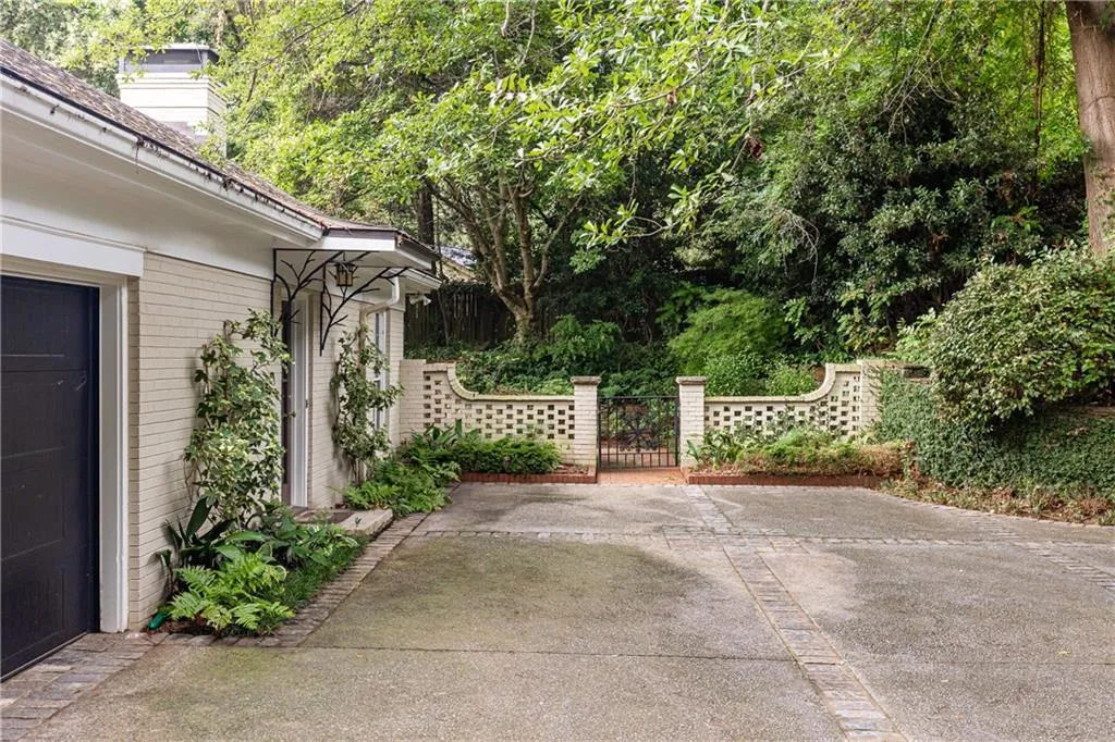 3384 Rilman Road Nw, Atlanta, Georgia 30327, 4 Bedrooms Bedrooms, ,4 BathroomsBathrooms,Residential,For Sale,3384 Rilman Road Nw,7656855