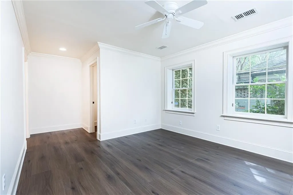 Terrace level bedroom