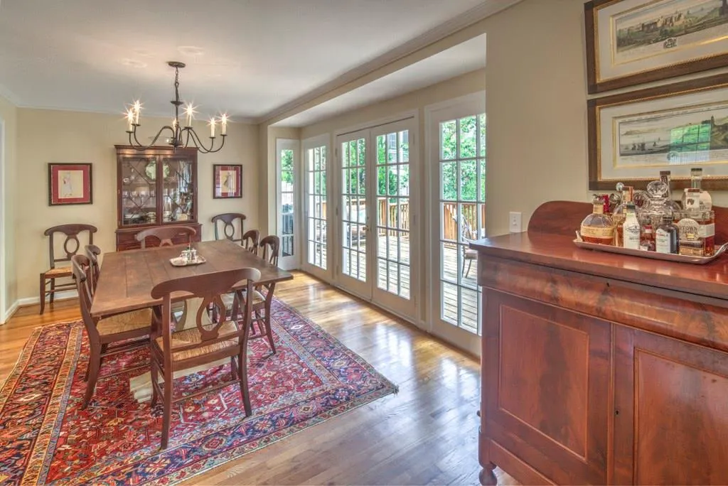 2285 Brookview Drive Nw, Atlanta, Georgia 30318, 4 Bedrooms Bedrooms, ,2 BathroomsBathrooms,Residential,Sold,2285 Brookview Drive Nw,5679536