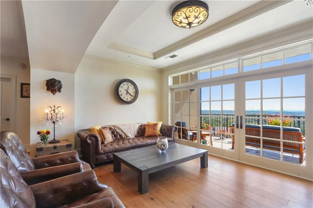 2700 Paces Ferry Road Se Unit 303, Atlanta, Georgia 30339, 3 Bedrooms Bedrooms, ,2 BathroomsBathrooms,Residential,Sold,2700 Paces Ferry Road Se Unit 303,6089103