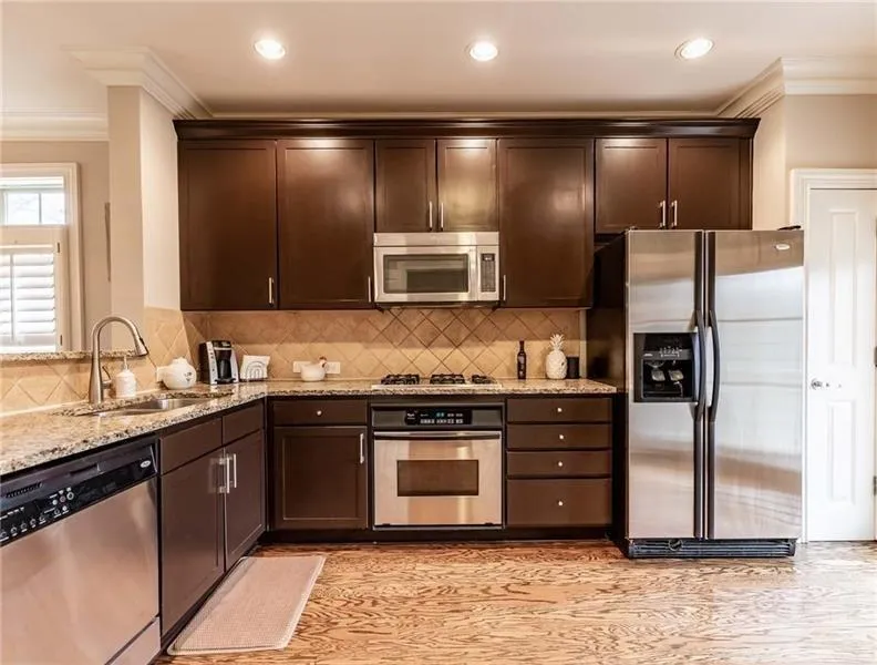 248 Le Gran Bend, Atlanta, Georgia 30328, 2 Bedrooms Bedrooms, ,2 BathroomsBathrooms,Residential,Sold,248 Le Gran Bend,6691837