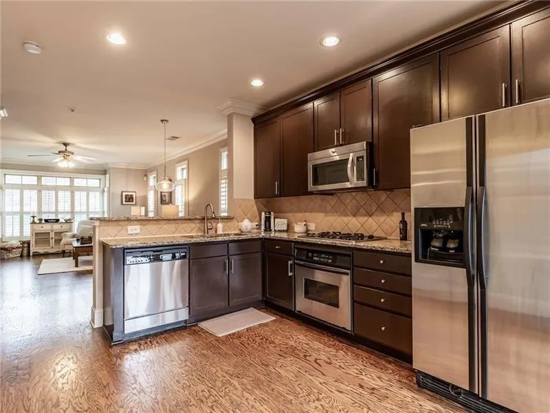 248 Le Gran Bend, Atlanta, Georgia 30328, 2 Bedrooms Bedrooms, ,2 BathroomsBathrooms,Residential,Sold,248 Le Gran Bend,6691837
