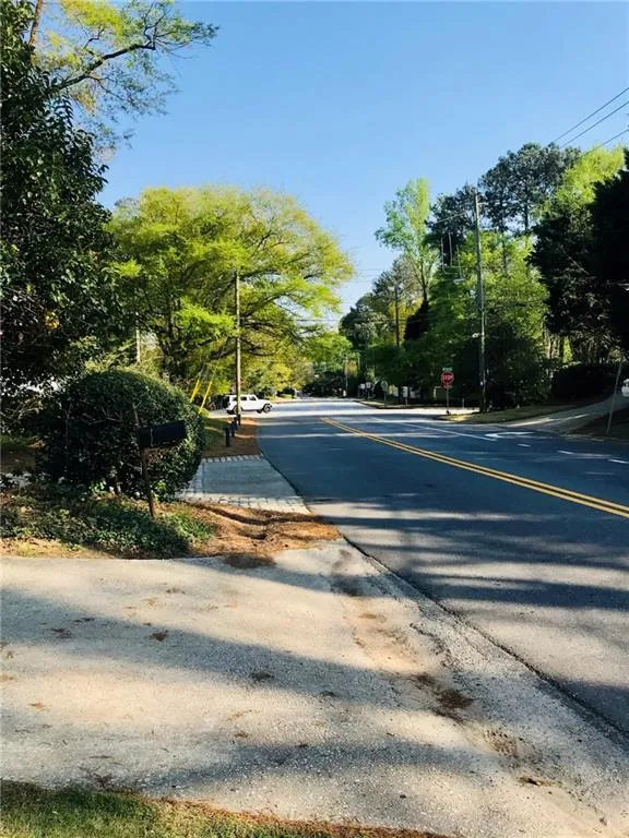 4881 Powers Ferry Road, Sandy Springs, Georgia 30327, 6 Bedrooms Bedrooms, ,3 BathroomsBathrooms,Residential,Sold,4881 Powers Ferry Road,6881998