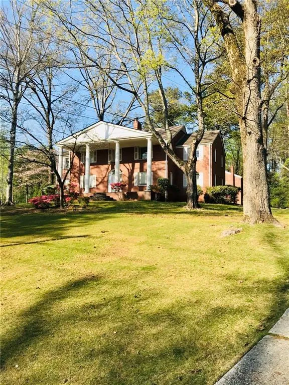 4881 Powers Ferry Road, Sandy Springs, Georgia 30327, 6 Bedrooms Bedrooms, ,3 BathroomsBathrooms,Residential,Sold,4881 Powers Ferry Road,6881998