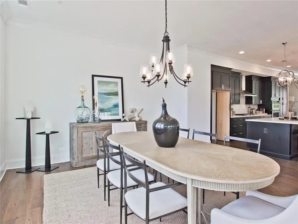 6666 Sterling Drive Unit 669, Sandy Springs, Georgia 30328, 2 Bedrooms Bedrooms, ,3 BathroomsBathrooms,Residential,Sold,6666 Sterling Drive Unit 669,6898094